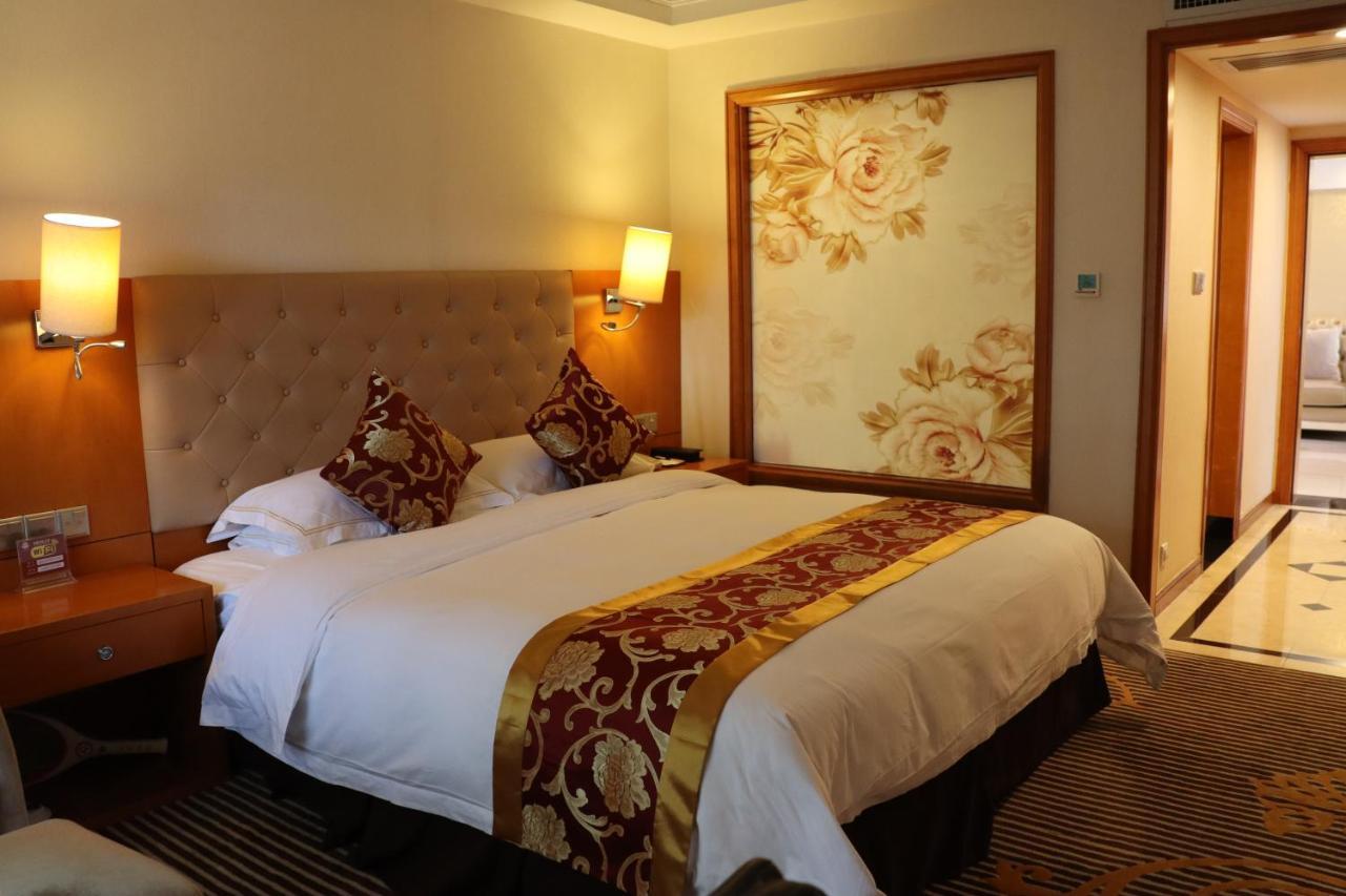 Guangzhou Yuehai Hotel Exterior photo