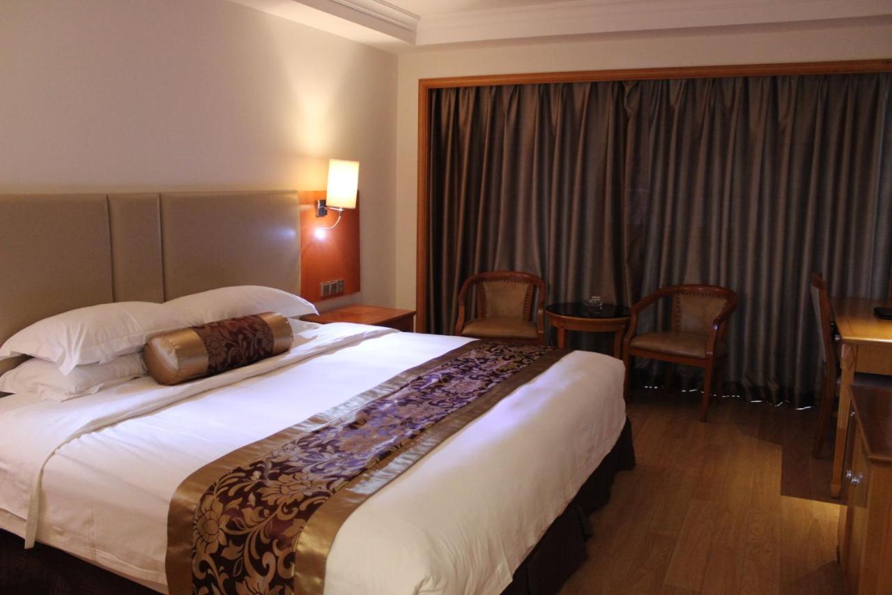 Guangzhou Yuehai Hotel Exterior photo